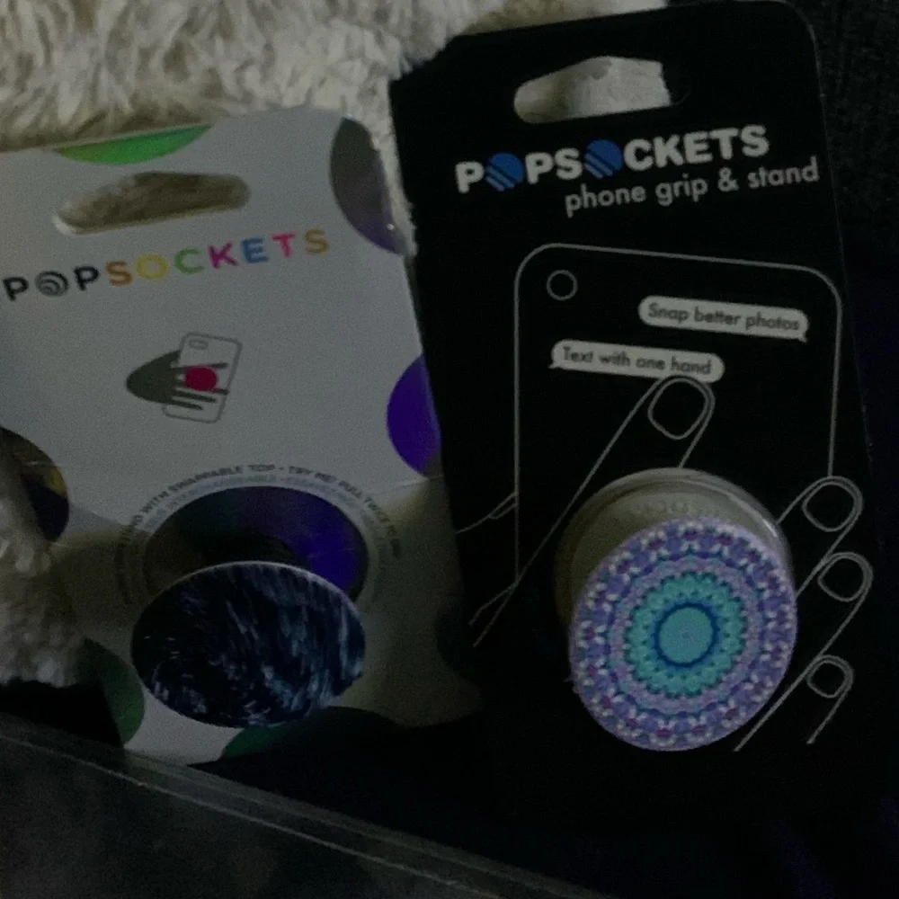 NEW-Apple iPhone case lot,with 3 pop sockets,a laptop & IPad covers,23